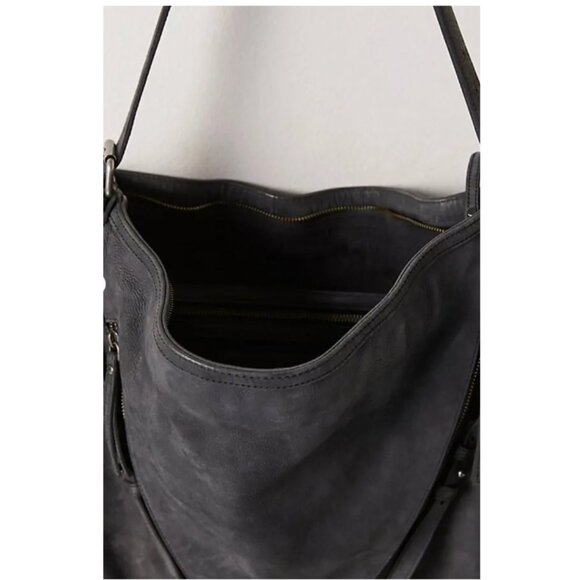 Free People  High Roller Leather Bag in Black 🖤  Factory Sealed - Picture 4 of 8